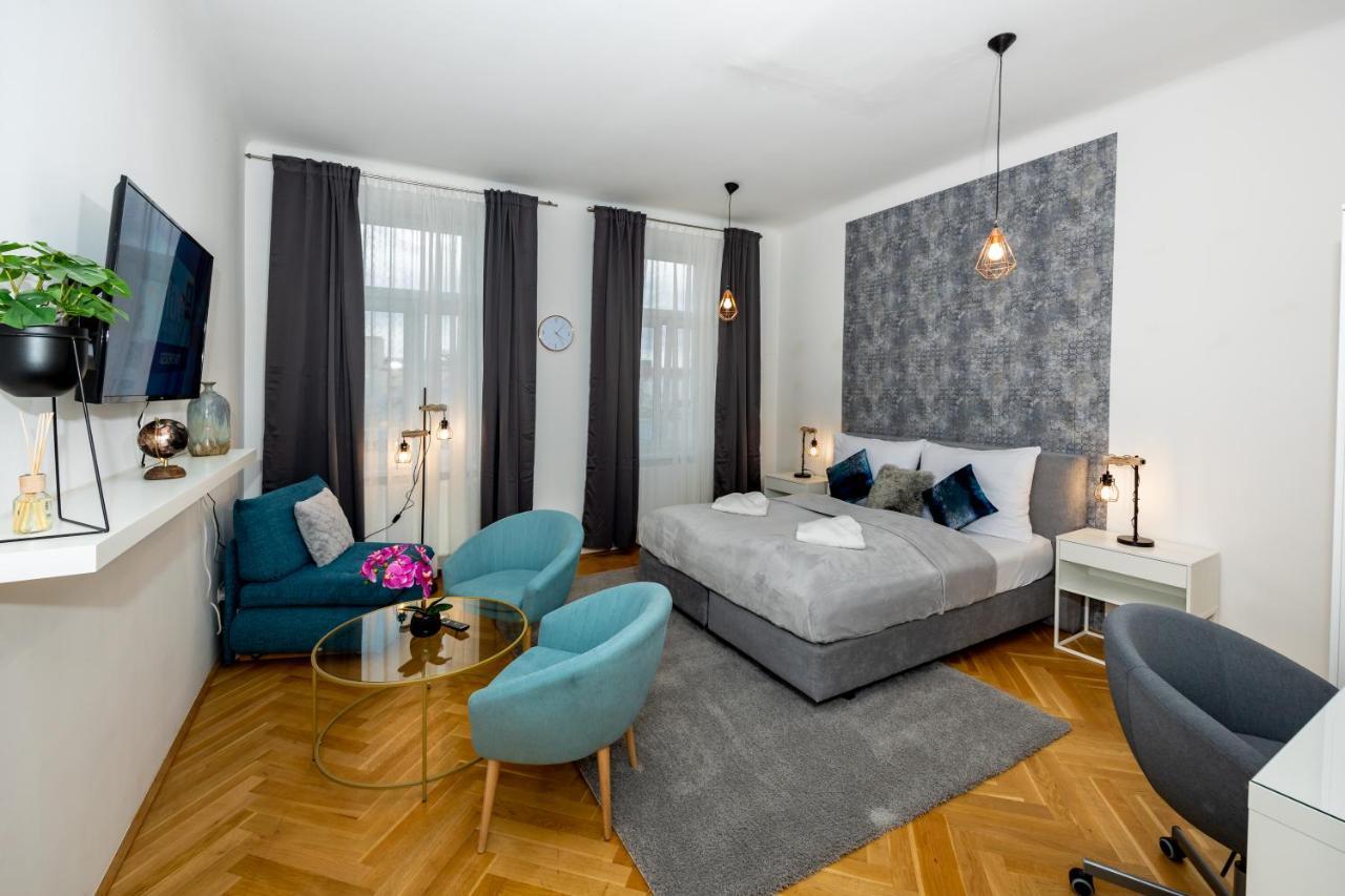 Delightful 1 Bedroom Near Schoenbrunn And Westbahnhof With Big Porch Wenen Buitenkant foto